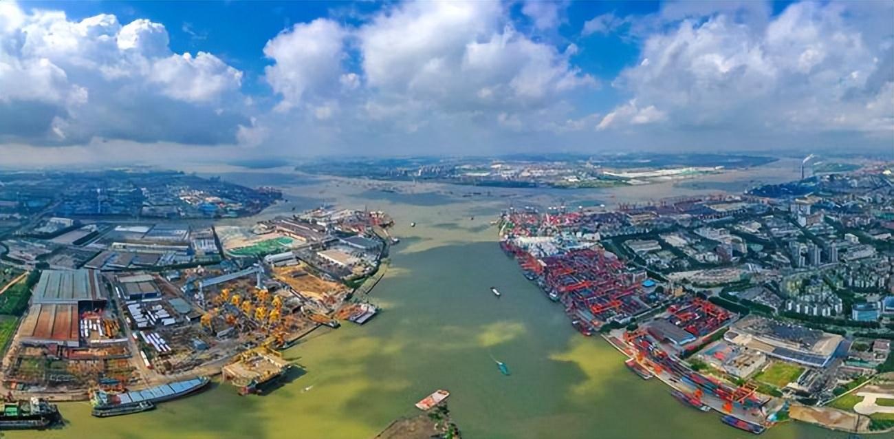 重庆工业投资增长势头强劲，前三季度增长达16.3%